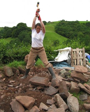 Sometimes, depending on the stone supply and the phase of wall-building, big stones need to become little stones. The sledgehammer is a favorite tool for stone-smashing and stress relief. Sometimes, depending on the stone supply and the phase of wall-building, big stones need to become little stones. The sledgehammer is a favorite tool for stone-smashing and stress relief.