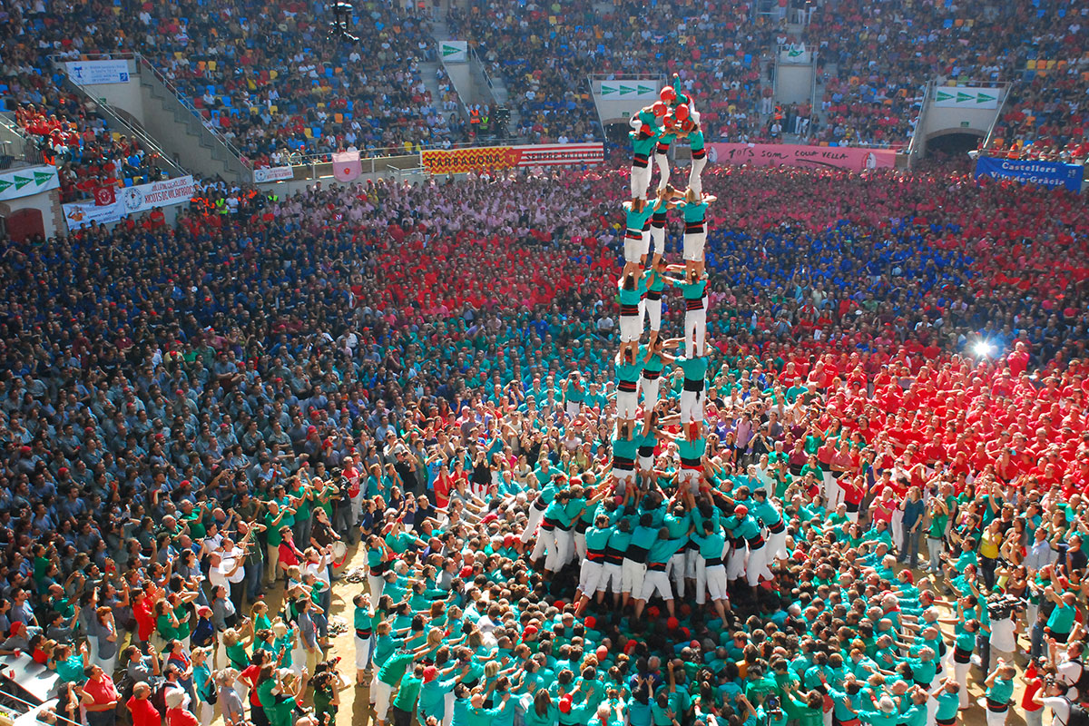 Human Towers A Visual History Of A Catalan Tradition Smithsonian Folklife Festival