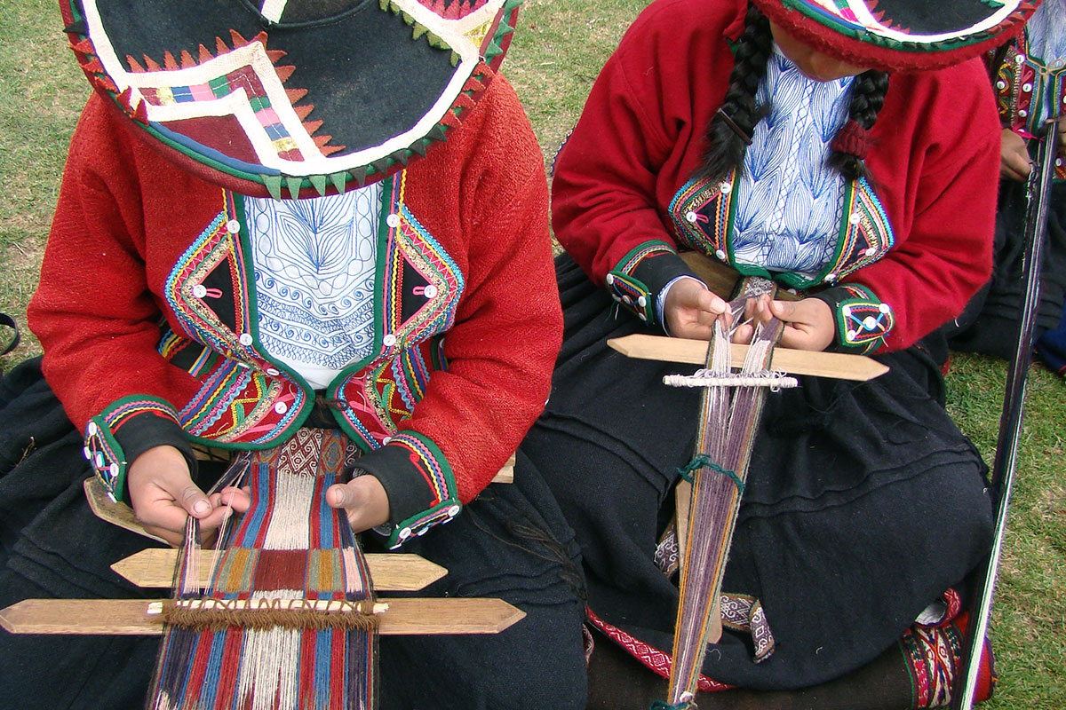 Weaving Projects for Kids Inspired by the Navajo Nation - The Educators'  Spin On It