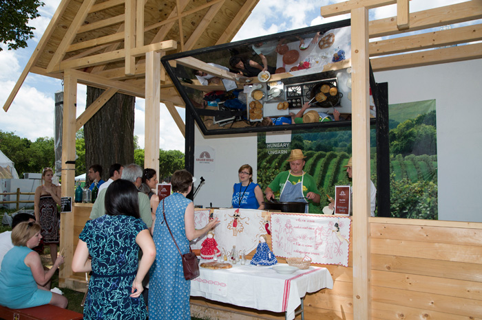 Ilona Kollár and Péter Utasi demonstrate traditional Hungarian cooking in the <i>Hungarian Heritage</i> program. Photo by Francisco X. Guerra, Ralph Rinzler Folklife Archives