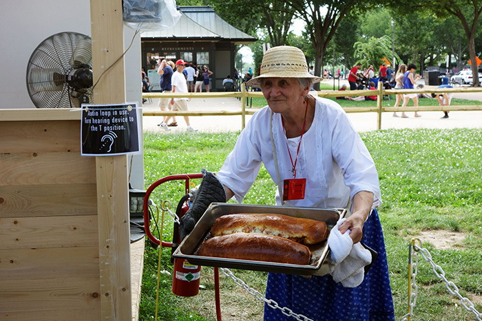 Ilona Kollár displays the paprikás kalács.