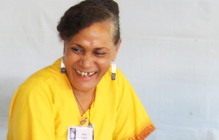 Mele Vaikeli of Nuku'alofa, Tonga preparing food at the 2011 Folklife Festival