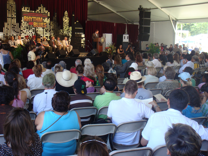 Colombian Ambassador Gabriel Silva Lujan speaking at the opening ceremony of 2011 Folklife Festival.