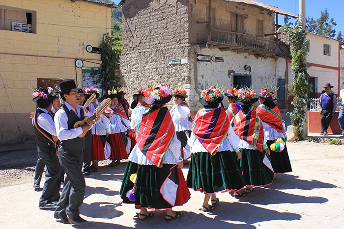 The sarawja dance in Carumas. Photo by Deisi Rivadeneira