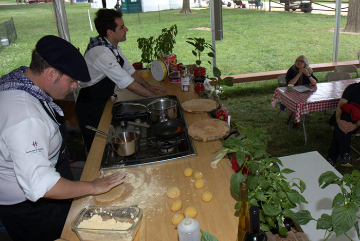 Chef Igor Ozamiz Goiriena flattens out talo dough to cook. Photo by Francisco Guerra, Ralph Rinzler Folklife Archives