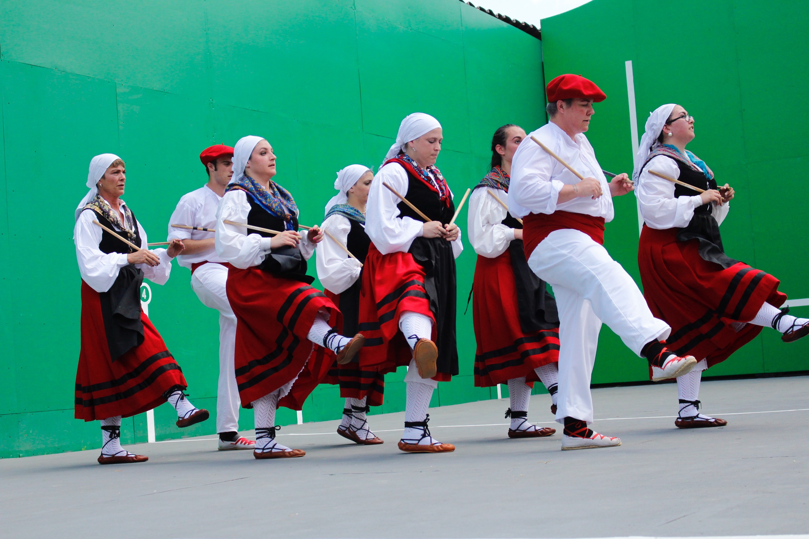 Utah'Ko Triskalariak performing on the Folklife Festival Frontoia. Photo by SarahVictoria Rosemann srcset=